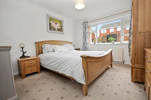 15 Furness Avenue, Wrenthorpe, Wakefield, WF2 0NJ