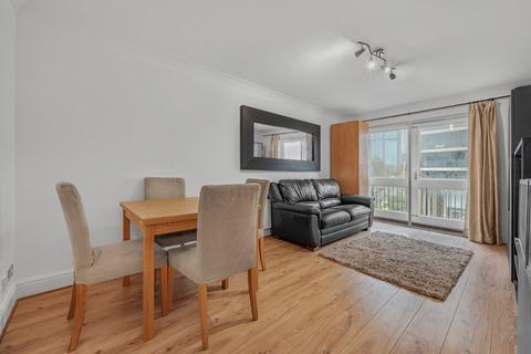 2 bedroom flat to rent, Peninsula Court, 121 East Ferry Road, London