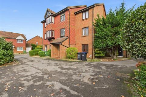 Shaw Drive, Walton-On-Thames