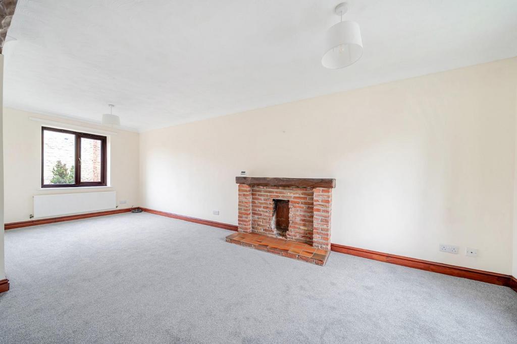 Lounge 2.jpg