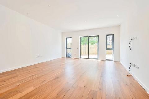 undefined, Gunnersbury Mews, London W4