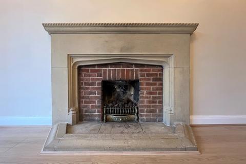 undefined, Warwick Road, Solihull, West Midlands, B91