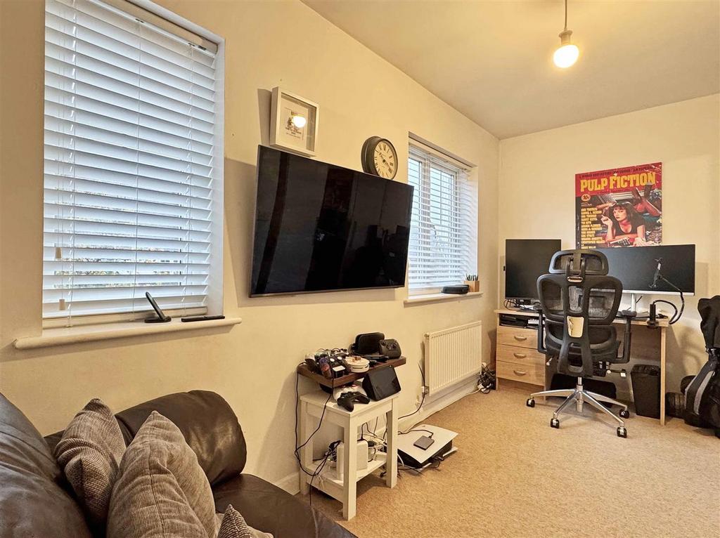 Bedroom 3.jpg