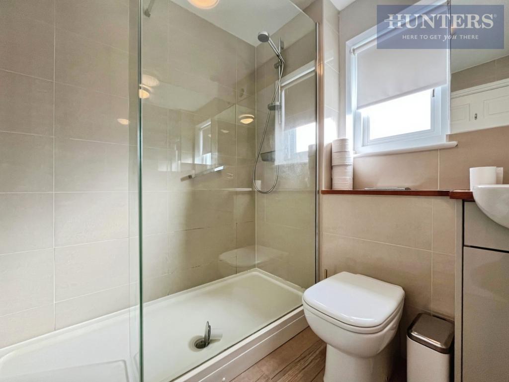 Pbox-bathroom-344741.jpg