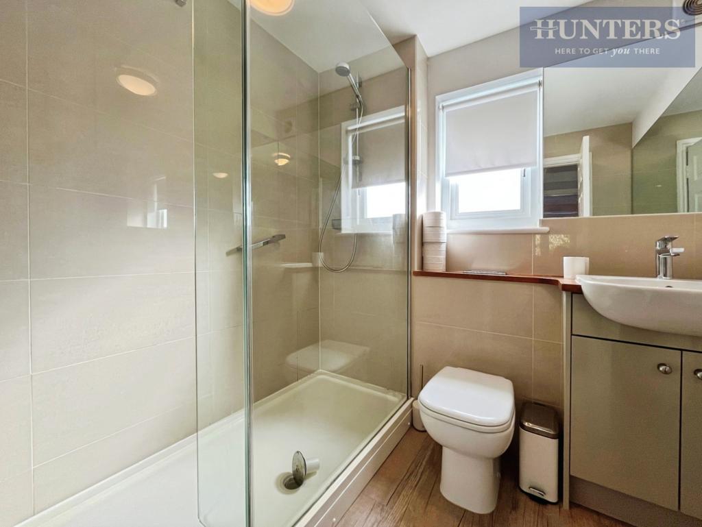 Pbox-bathroom-344741.jpg
