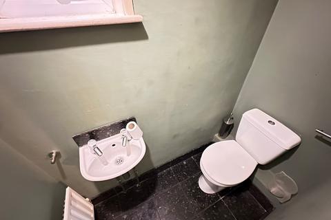 undefined, High Street, Luton, Bedfordshire, LU4 9LF