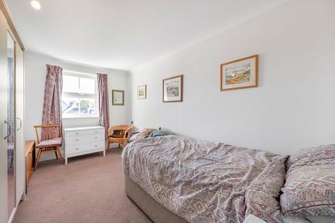 2 bedroom flat for sale, Horn Lane, London W3