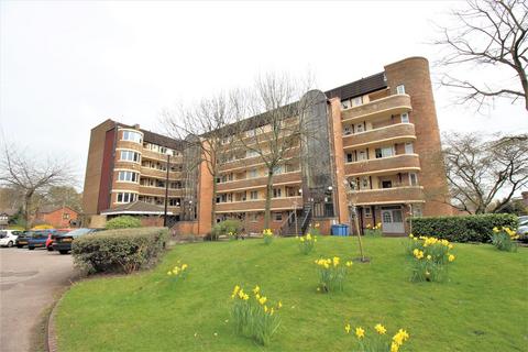 2 bedroom flat to rent, Minster Court, Liverpool L7