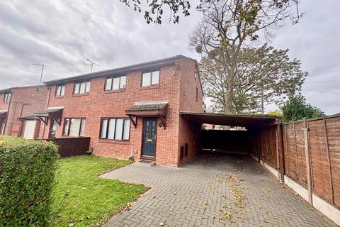 3 bedroom semi-detached house to rent, Sherwood Avenue, Peterborough