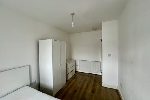 undefined, Amersham Rd, SE14