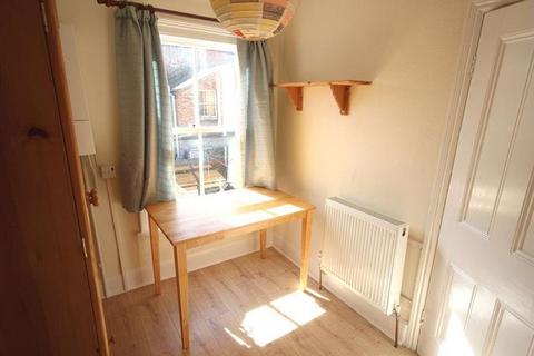 undefined, One Bedroom Flat, North Parade £680PCM