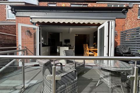3 bedroom semi-detached house for sale, Avondale Road, Edgeley