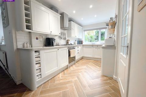 undefined, Penrhiw Terrace, Oakdale, NP12