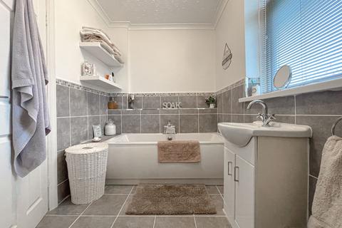 undefined, Penrhiw Terrace, Oakdale, NP12