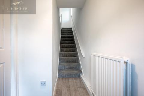 undefined, Ormskirk L39