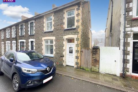 4 bedroom end of terrace house for sale, Tynewydd Terrace, Newbridge, NP11