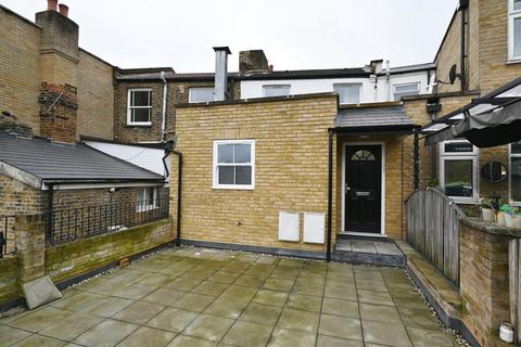 undefined, Broad Street, Teddington TW11