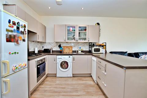 2 bedroom flat for sale, Horizon Place,Studio Way, Borehamwood