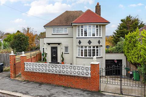 Priory Avenue, Hastings