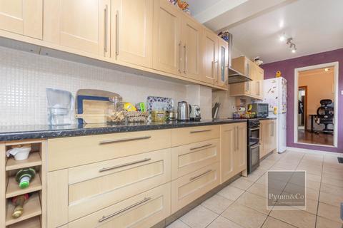 2 bedroom terraced house for sale, Romany Road, Norwich NR3
