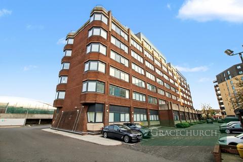 1 bedroom flat for sale, Papermill House, South Street, Romford RM1