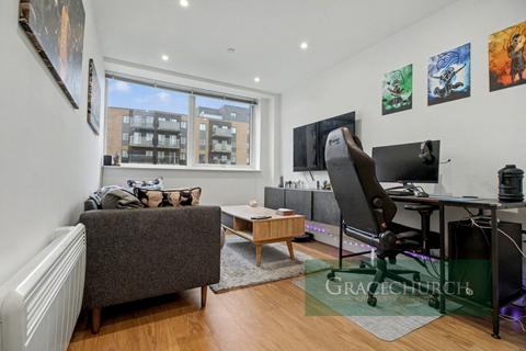 1 bedroom flat for sale, Papermill House, South Street, Romford RM1