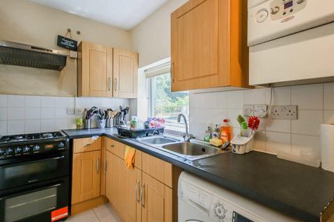 5 bedroom terraced house to rent, Dawlish Road, Birmingham B29