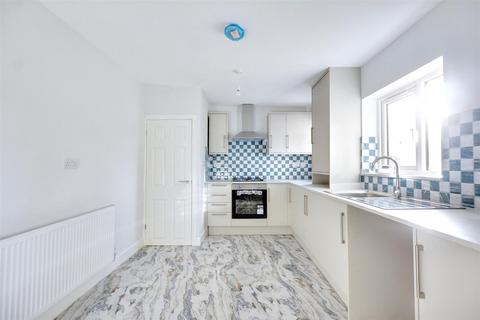 4 bedroom semi-detached house for sale, Clifford Avenue, Beeston, Nottingham