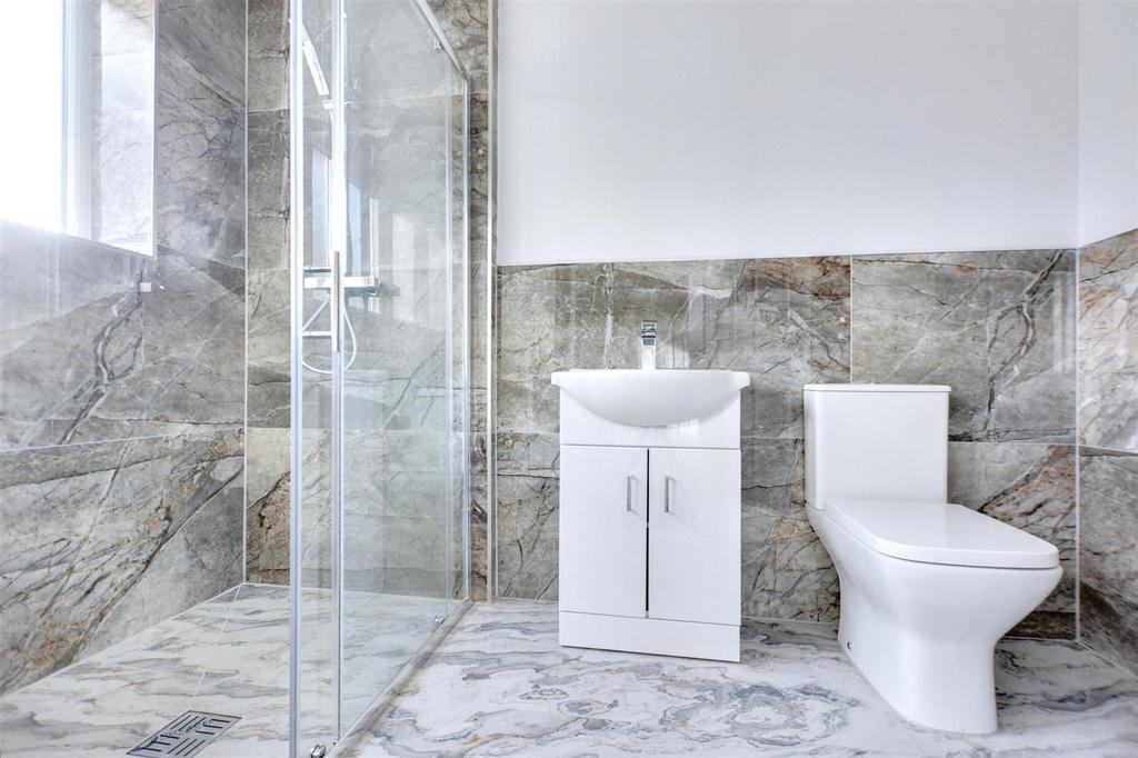 Shower Room.jpeg