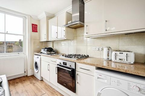 3 bedroom flat to rent, Clapham Road, London SW9