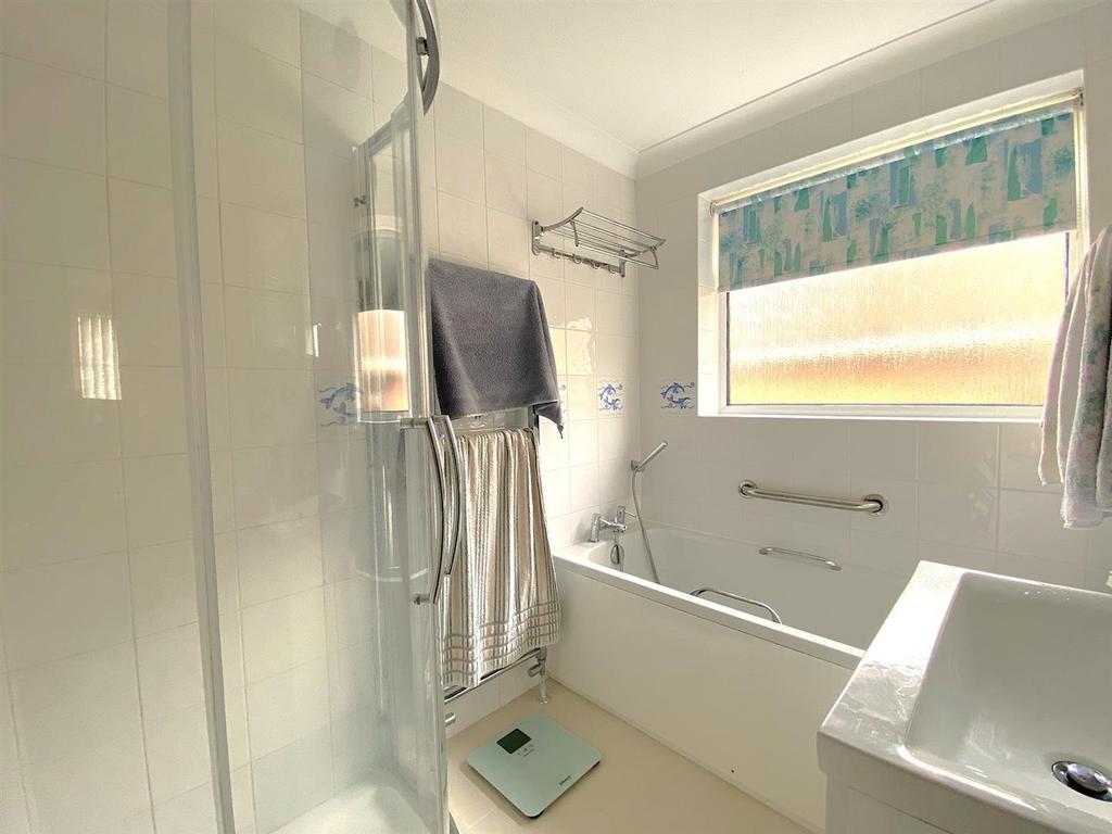 59 Links Drive - Bath.jpg