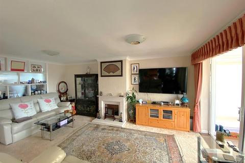 3 bedroom detached bungalow for sale, Links Drive, Bexhill on Sea