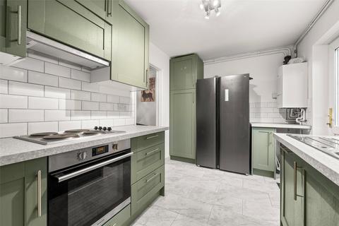 undefined, Frensham, Berkshire RG12