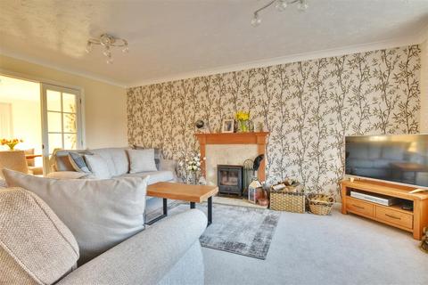 4 bedroom detached house for sale, Magpie Close, Bexhill-On-Sea