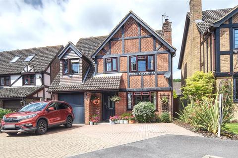 4 bedroom detached house for sale, Magpie Close, Bexhill-On-Sea