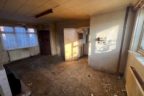4 bedroom terraced house for sale, 125 Hill Top Road, Oldbury, B68 9DX