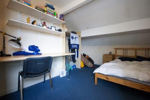 5 bedroom terraced house to rent, Dartmouth Road, Birmingham B29