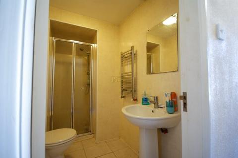 5 bedroom terraced house to rent, Dartmouth Road, Birmingham B29