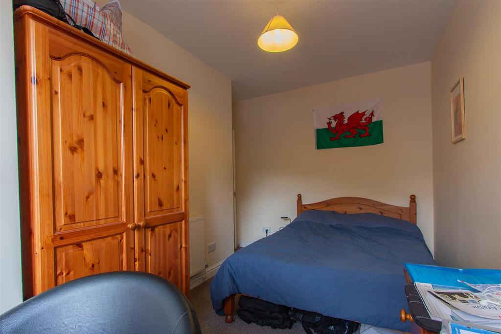 George Court 8-12.jpg