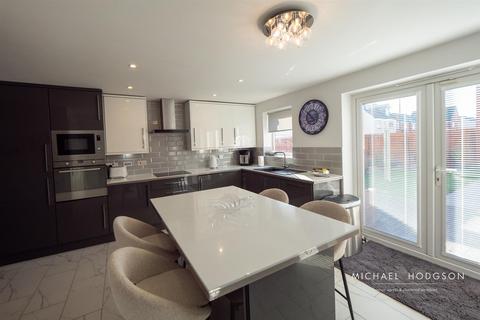 4 bedroom semi-detached house for sale, Barnwell View, Herrington Burn, Houghton Le Spring