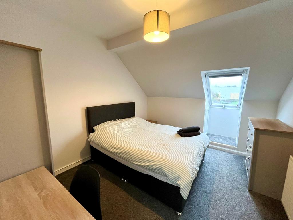 Bed 4 2