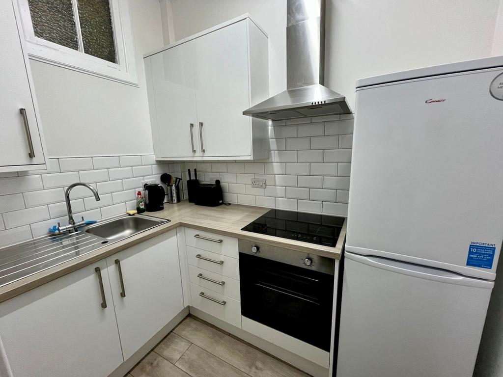 Kitchen 4