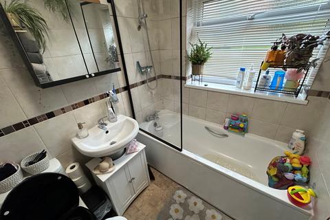 2 bedroom ground floor maisonette to rent, Whittington Close, Hythe SO45