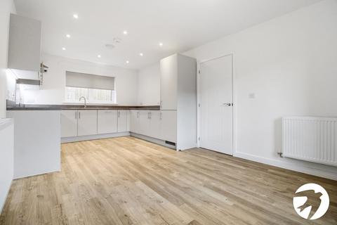 3 bedroom detached house to rent, Pelsey Close, Alkerden, Ebbsfleet Valley, Swanscombe, DA10