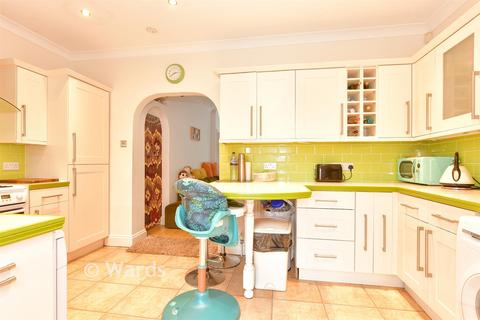 undefined, Broom Hill Road, Rochester ME2