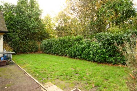 undefined, Copsem Lane, Esher KT10