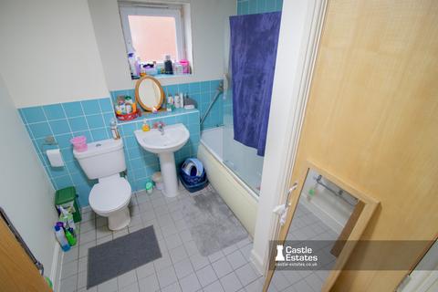 2 bedroom flat for sale, City View, Cranmer Street, Nottingham, NG3 4HP