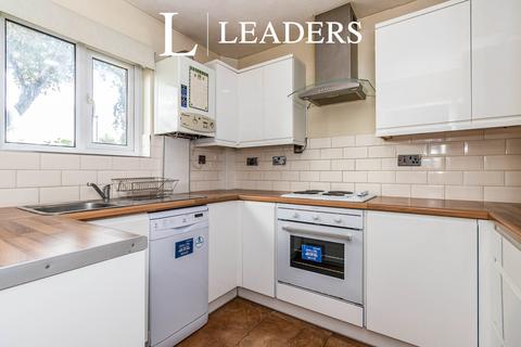 1 bedroom flat to rent, Green Walk, TW12