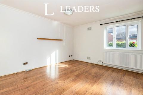 1 bedroom flat to rent, Green Walk, TW12