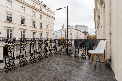 1 bedroom apartment to rent, Gloucester Terrace, Paddington,W2
